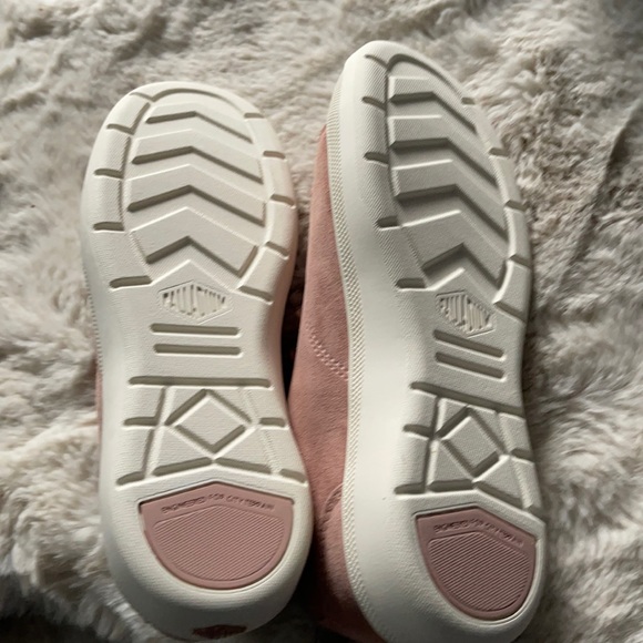 Palladium Woman’s Suede Wander Lace Sue Shoe Size7 &  8 - Picture 9 of 15